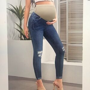 NWT HyBird & Company Women’s Skinny Maternity Jeans